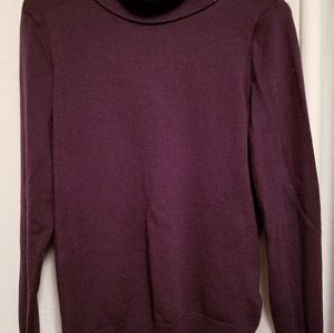 Women's sweater, Eggplant Color, Size Large